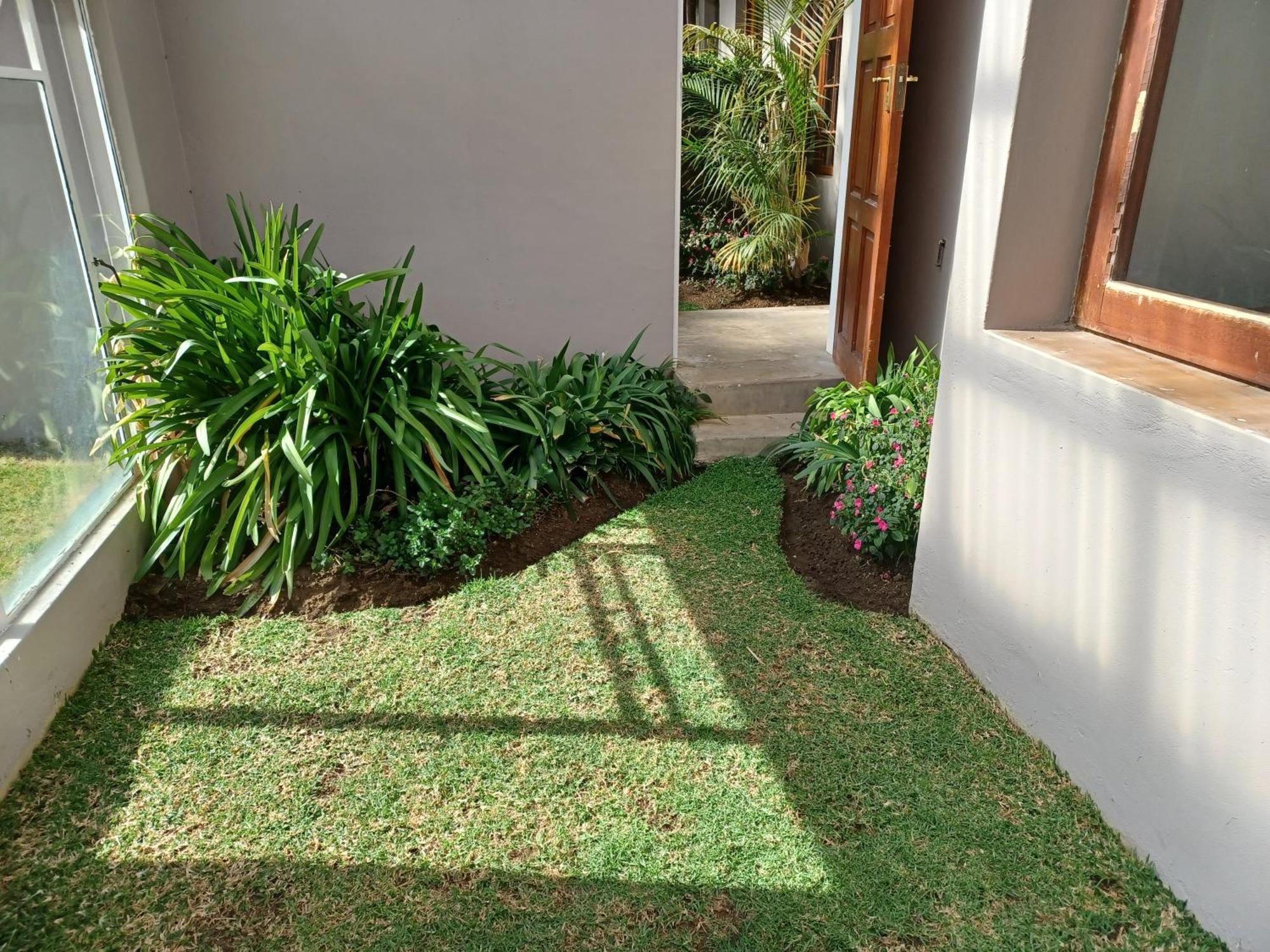 Drakensberg Mountain Retreat Guest House Bergville Exterior photo
