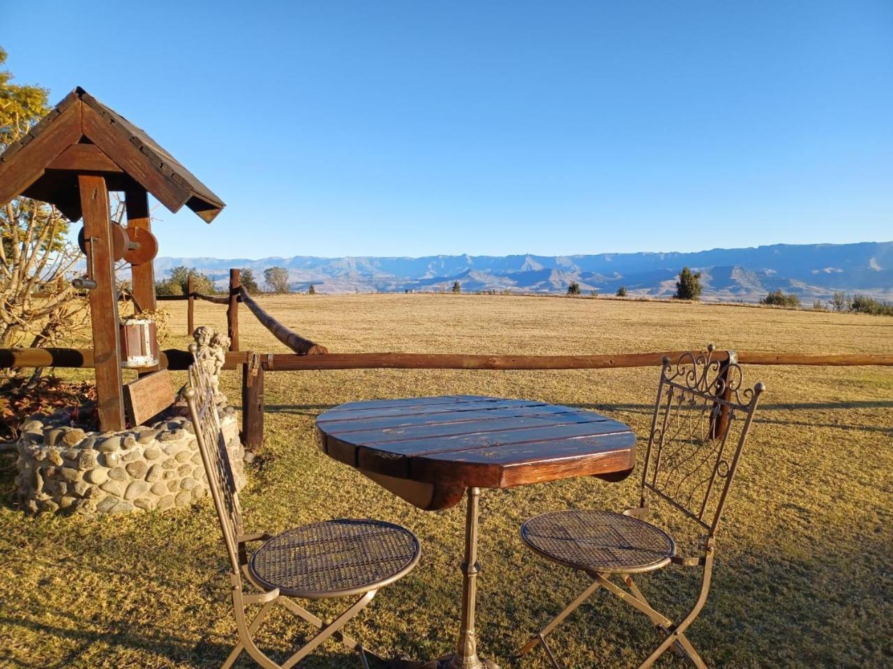 Drakensberg Mountain Retreat Guest House Bergville Exterior photo